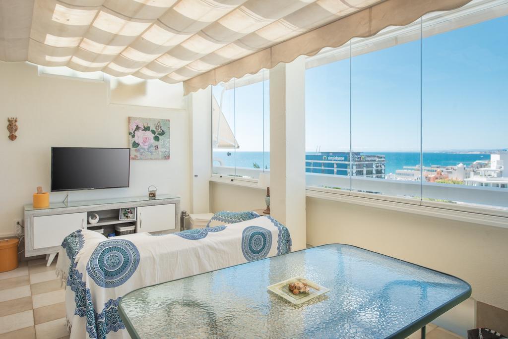 Ferienwohnung Atico La Marina Marbella Exterior foto