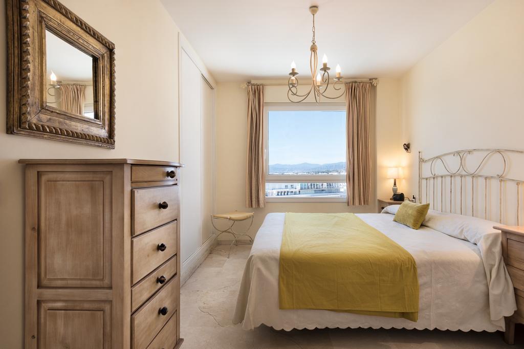 Ferienwohnung Atico La Marina Marbella Exterior foto