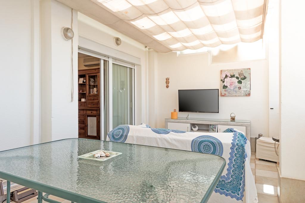 Ferienwohnung Atico La Marina Marbella Exterior foto